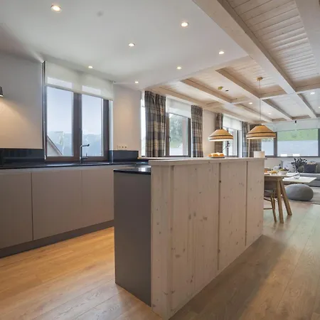 Luderna - Triplex Amitges アパート *